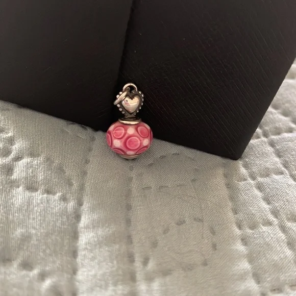 James Avery retired charm - Picture 1 of 4